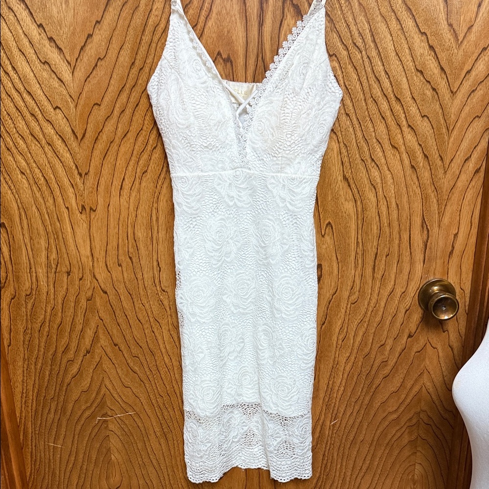 Belle Journee White Lace Spaghetti
Strap Dress Small. - Picture 1 of 6